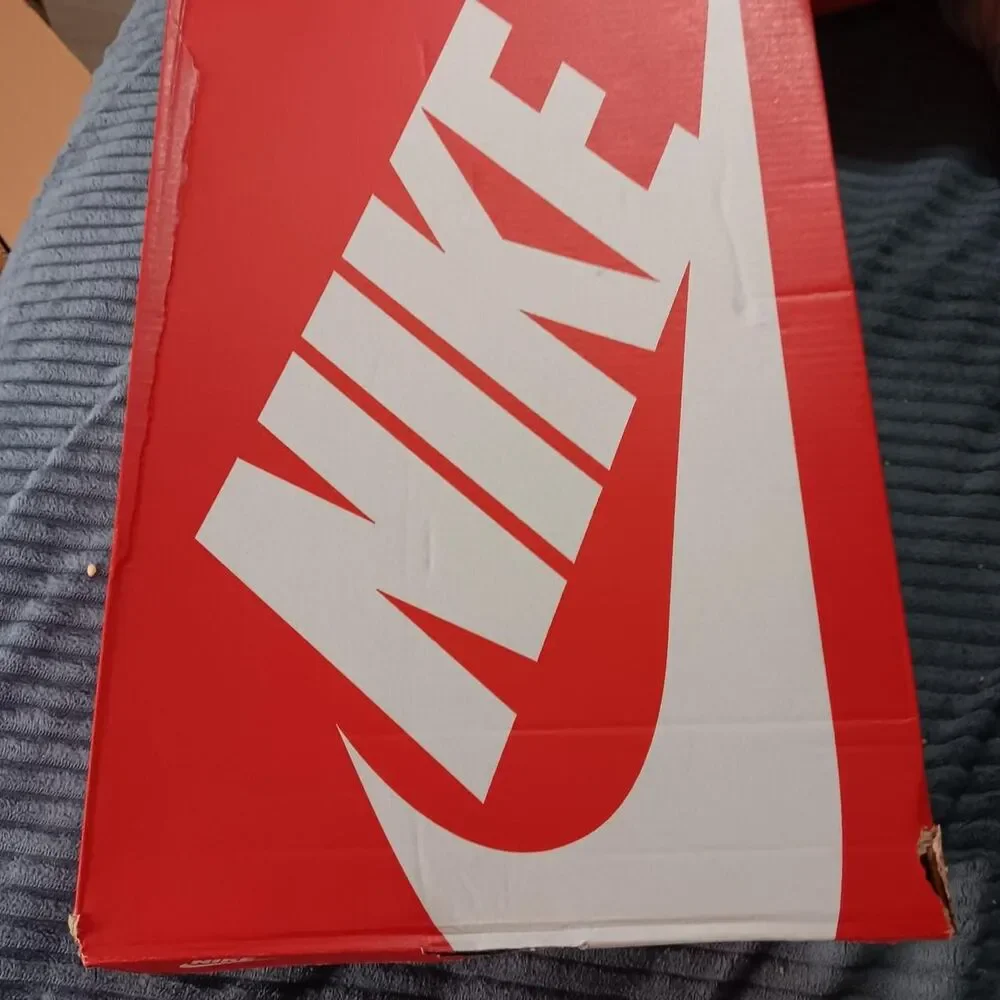 Nike Men's Orange and White Trainers